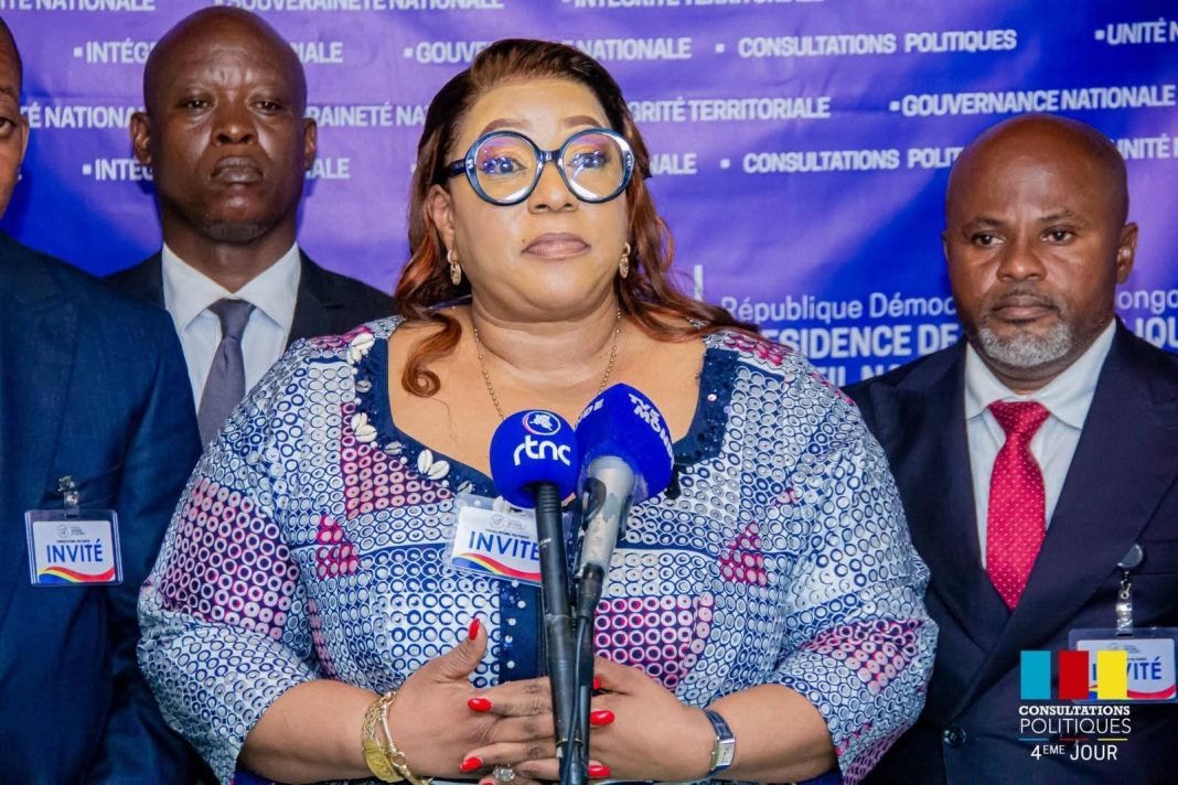 Martin Fayulu chez Félix Tshisekedi : « Il s’agit d’un geste fort qui marque la capacité de dépasser le passé pour construire un avenir commun » Henriette Wamu
